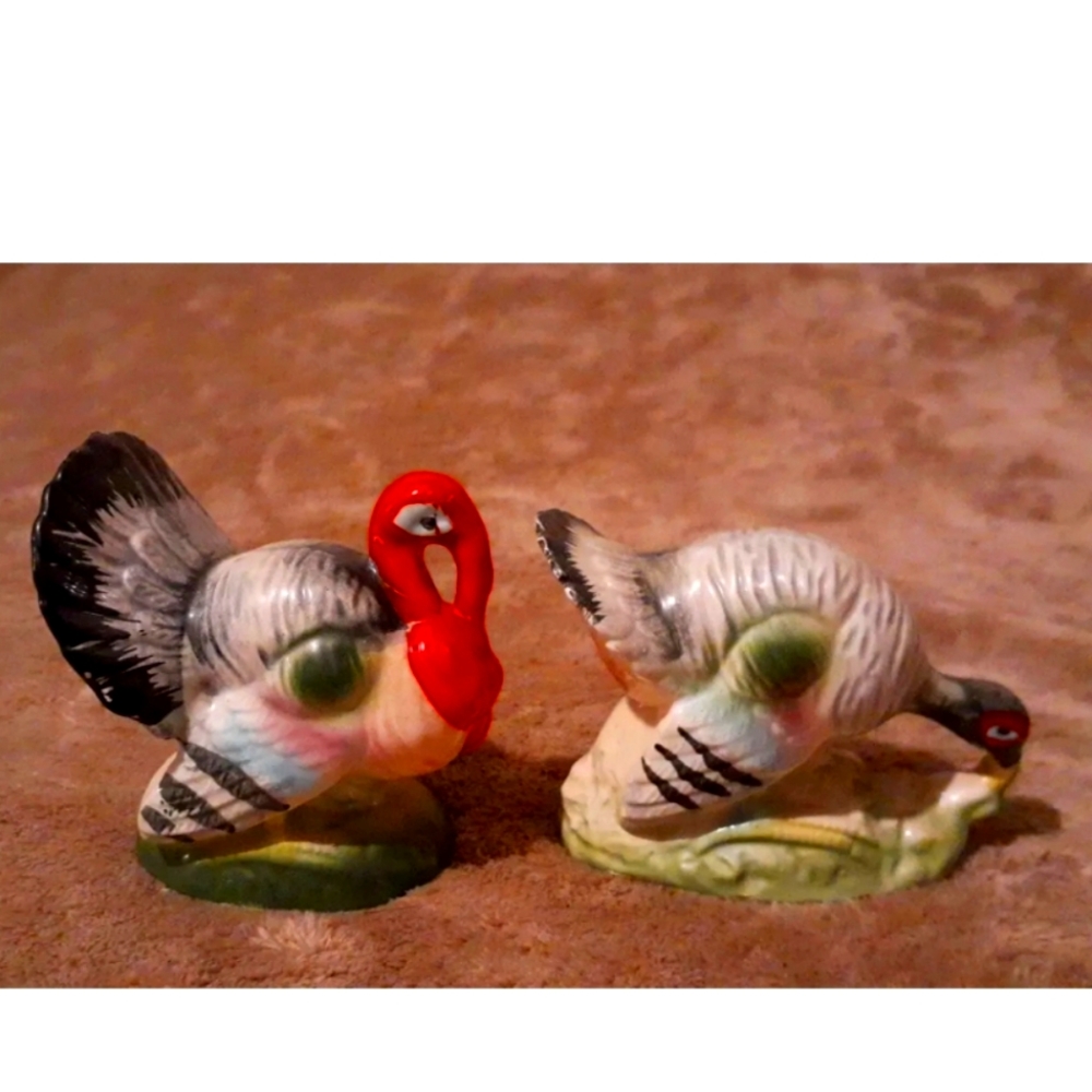 Vintage Porcelain Turkey Salt & Pepper Shakers - Picture 1 of 1